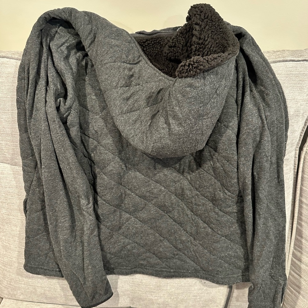 UGG Quilted Jacket - Picture 3 of 5
